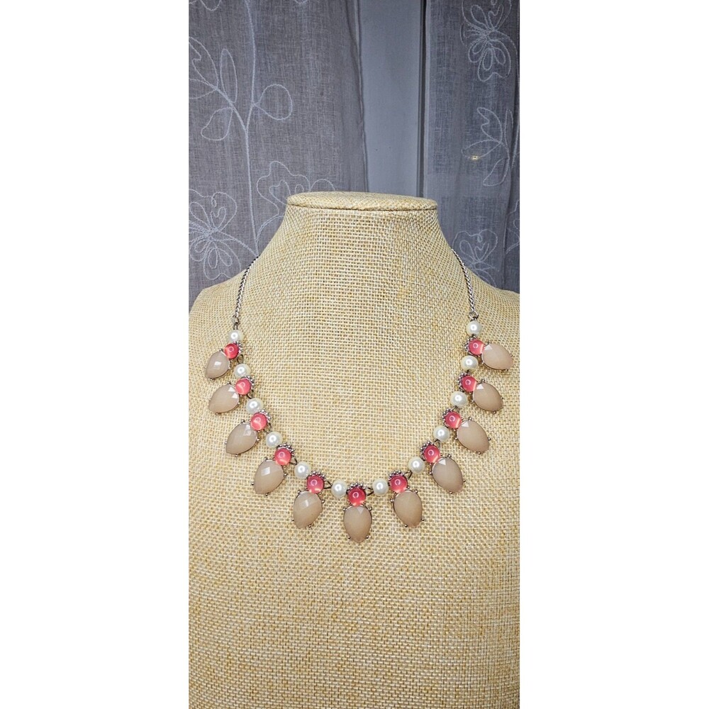 NY & Co. Blush Pink, Bright Pink and Faux Pearl Statment Necklace 18.5"